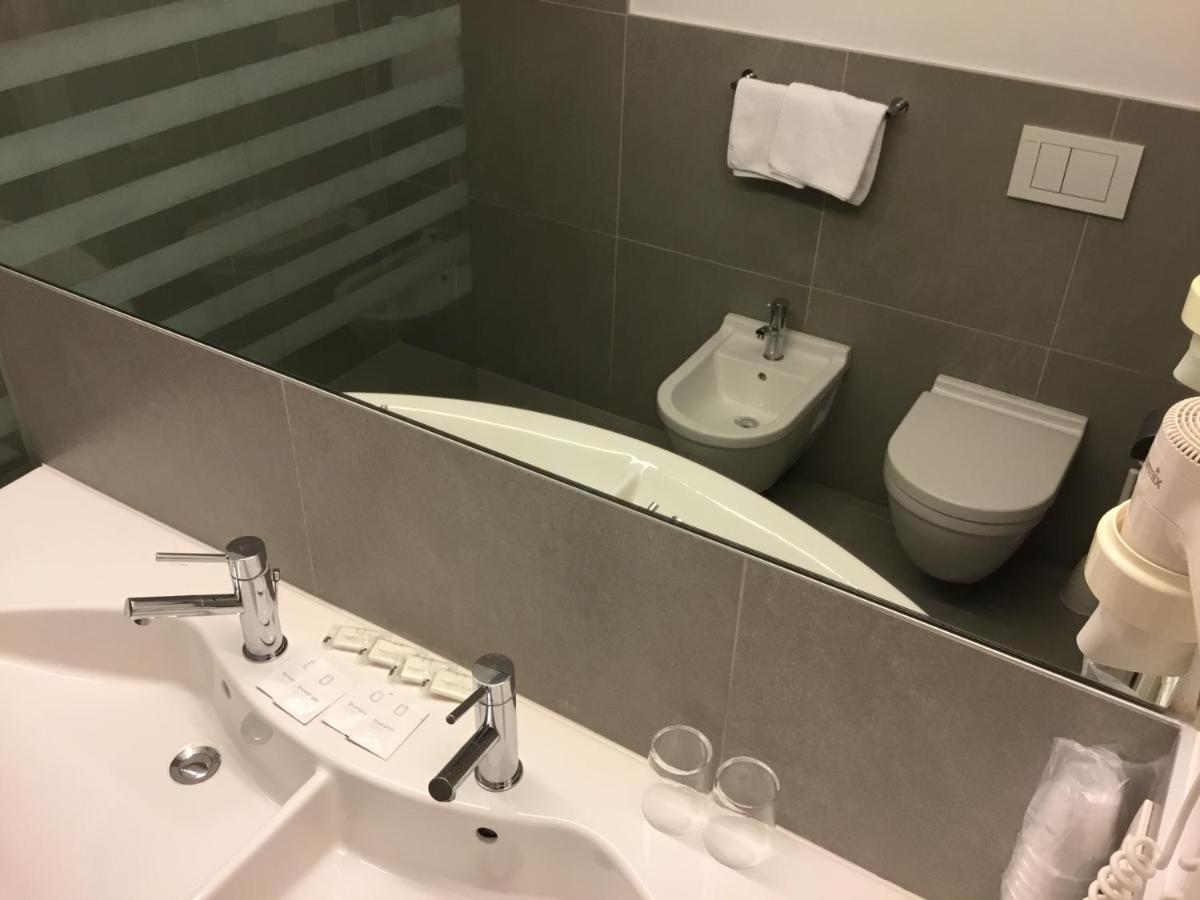 Hotel Adria Bolzano Esterno foto