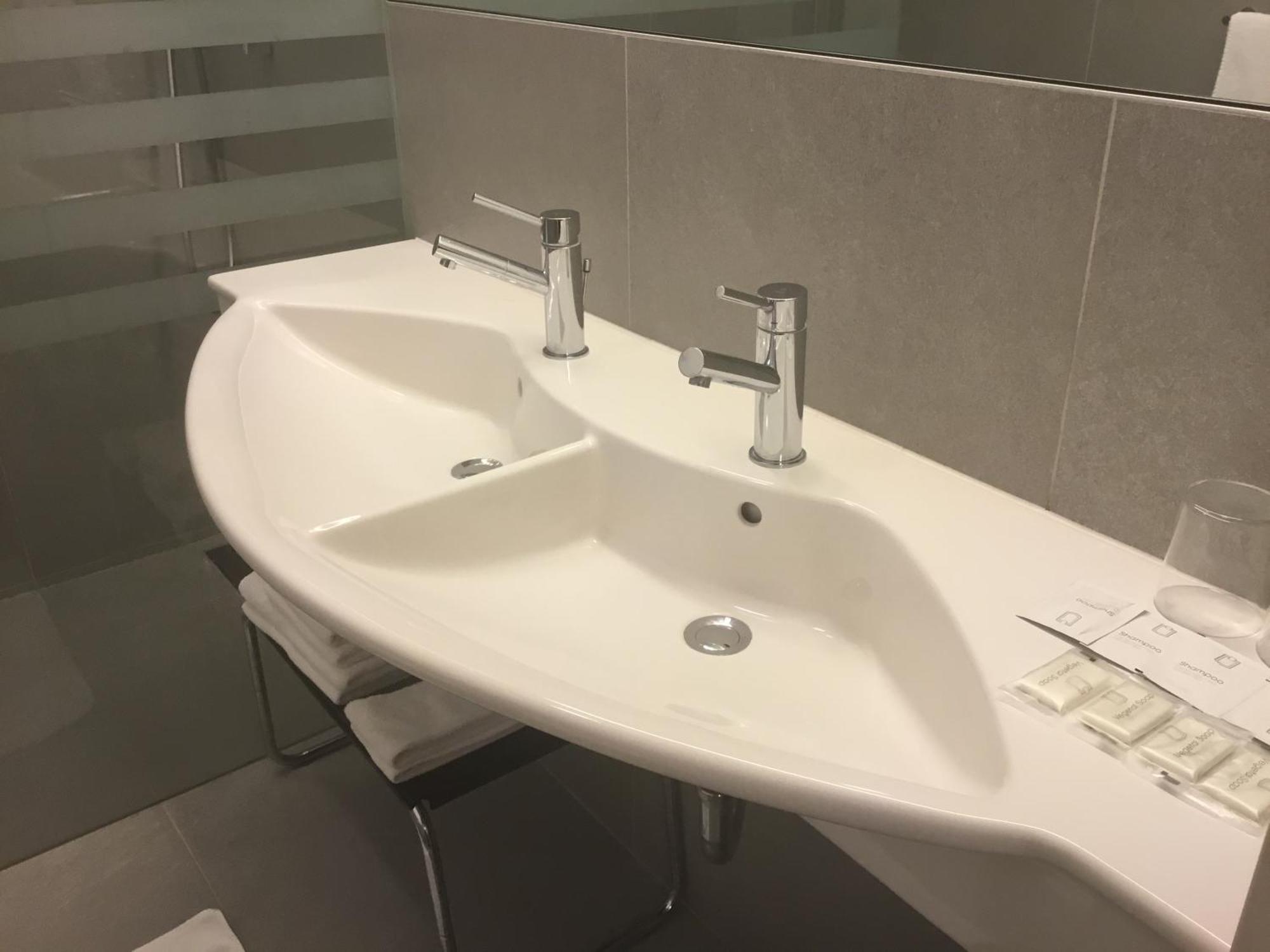 Hotel Adria Bolzano Esterno foto