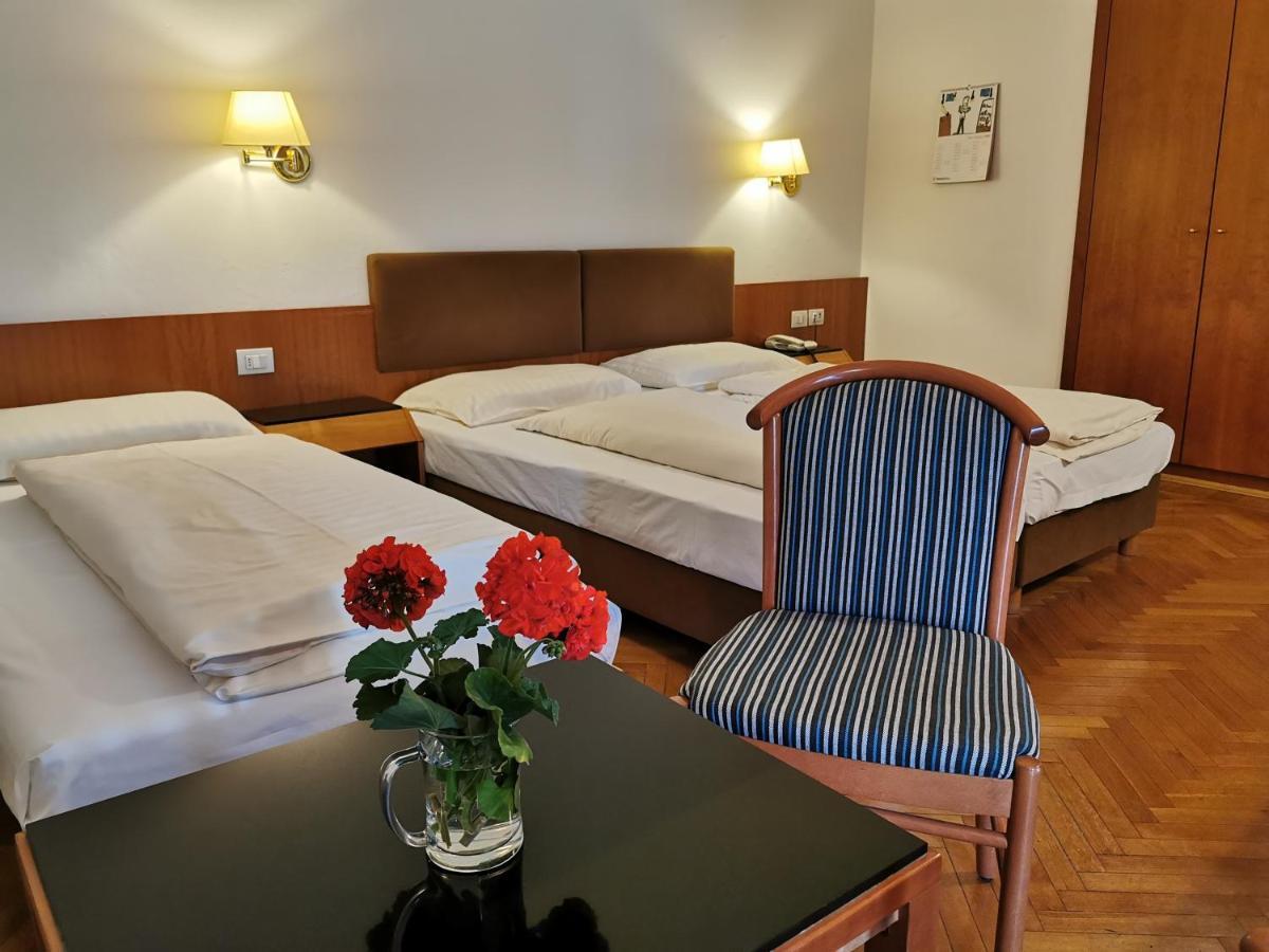 Hotel Adria Bolzano Esterno foto